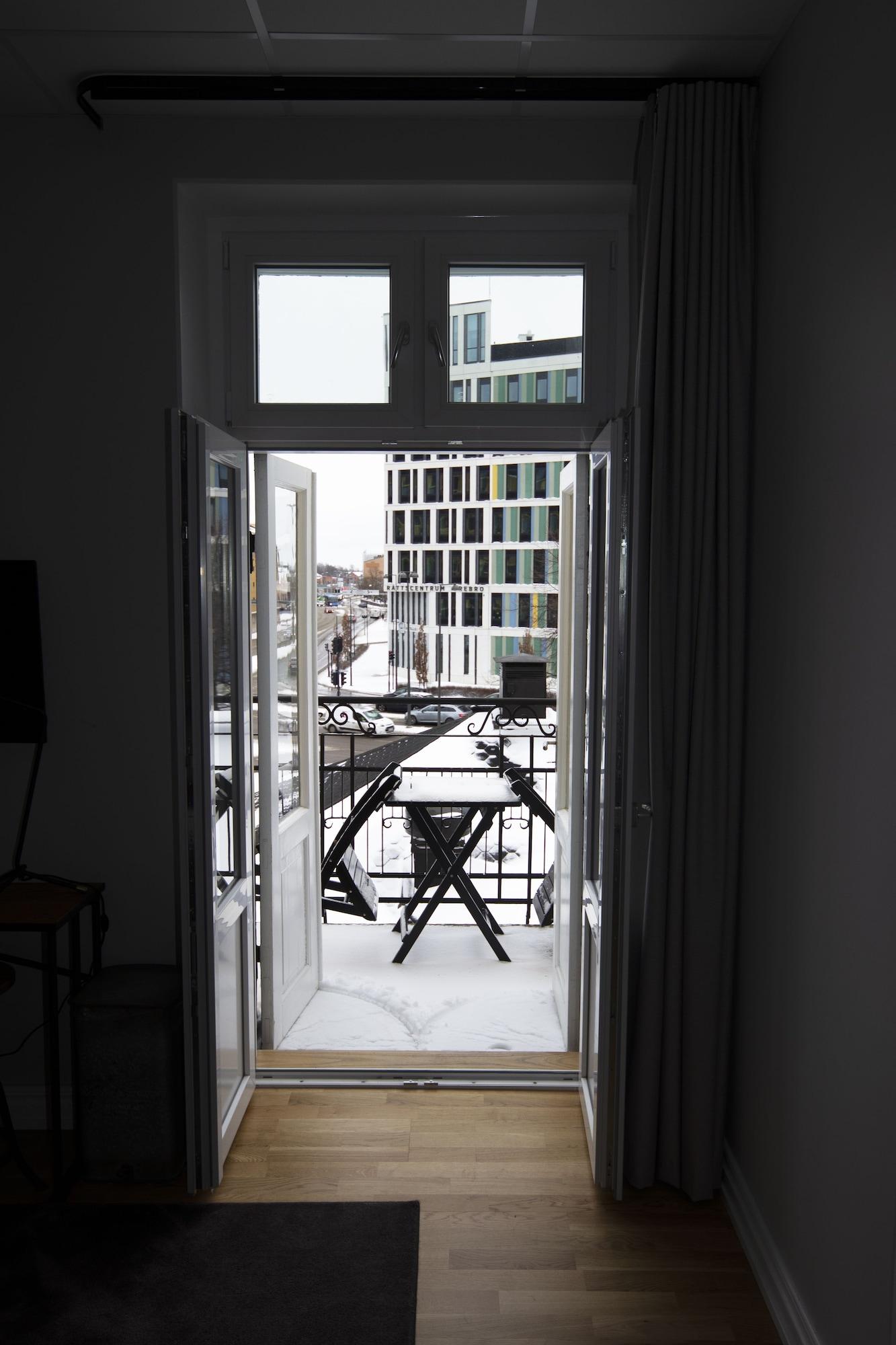 Livin Station Hotel Örebro Extérieur photo