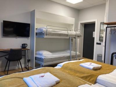 Livin Station Hotel Örebro Extérieur photo
