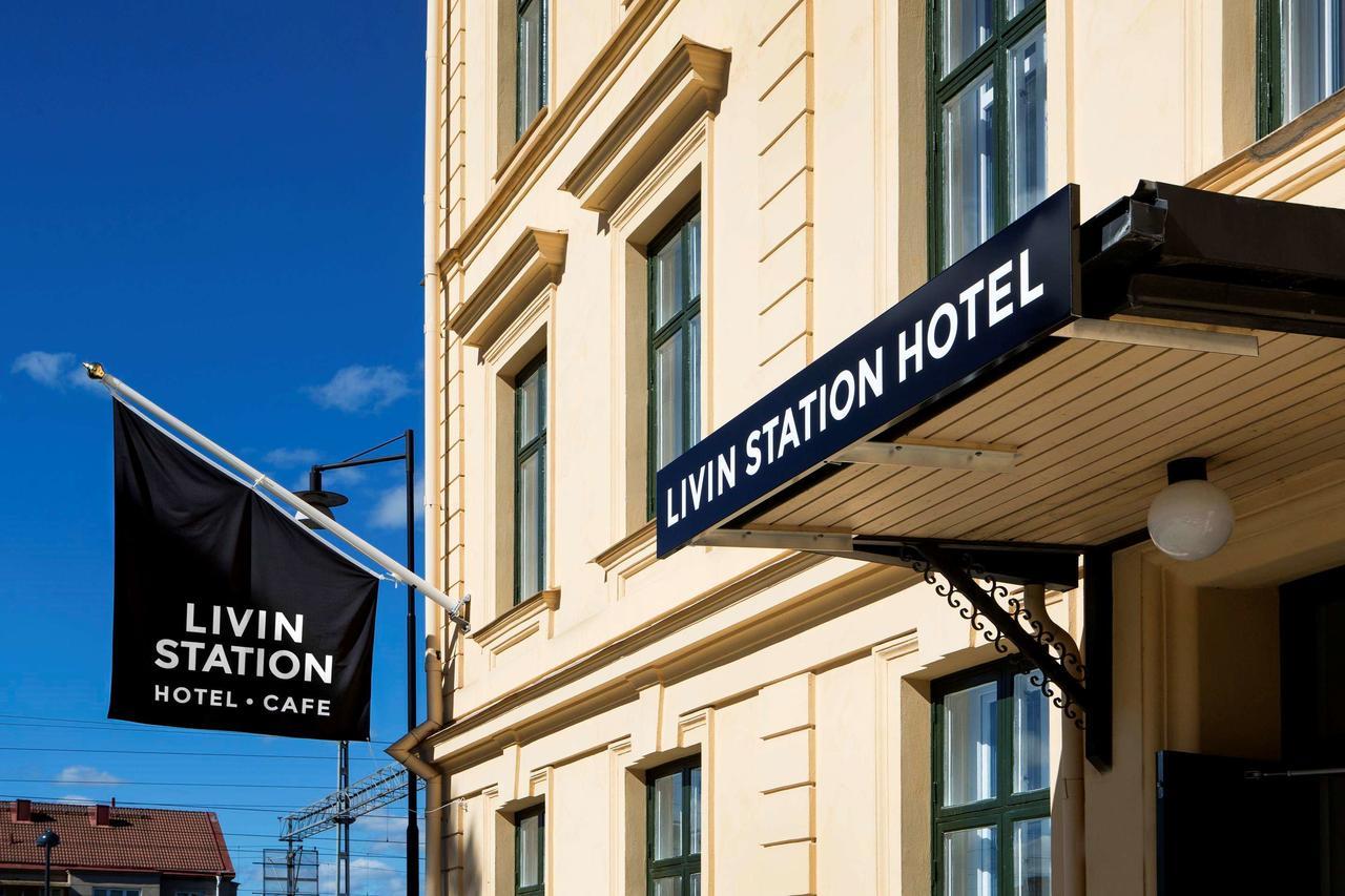 Livin Station Hotel Örebro Extérieur photo